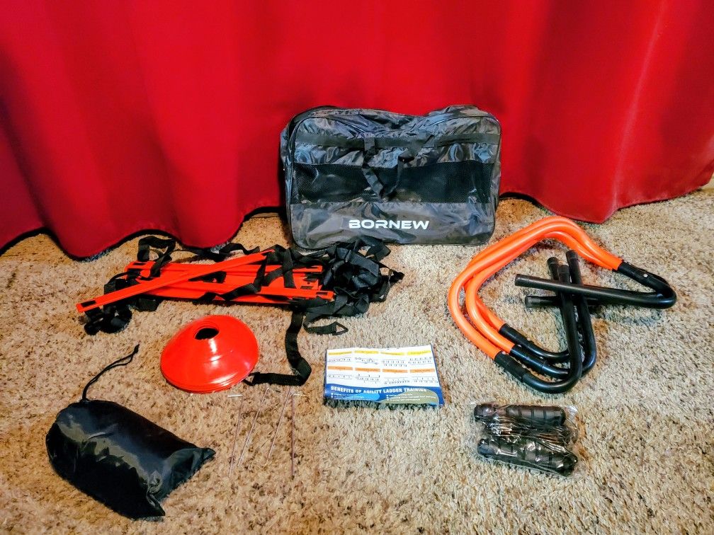 Agility Speed Training Set 20' Agility Ladder/12 Cones/3 Adjustable Hurdles/Jump Rope/Parachute