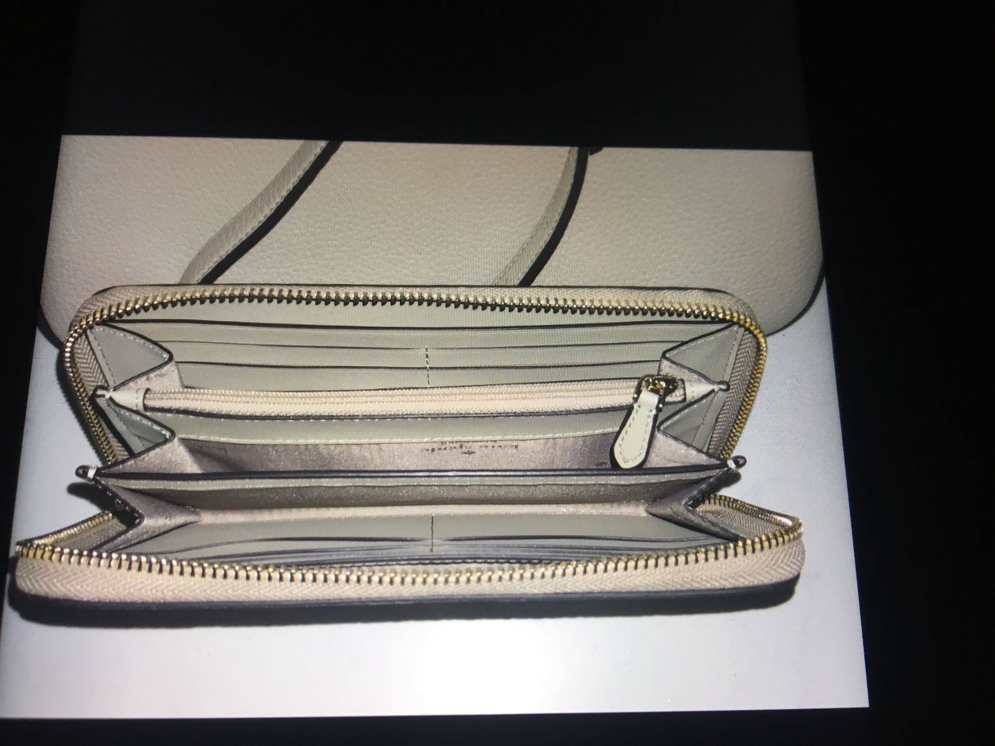 Brand new Kate Spade purse +valid