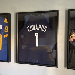 Anthony Edwards Autographed Jersey w/ Beckett CoA Certificate of Authenticity