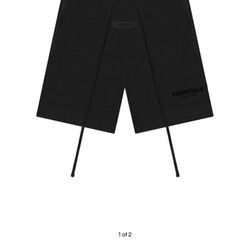 Essential Shorts Black