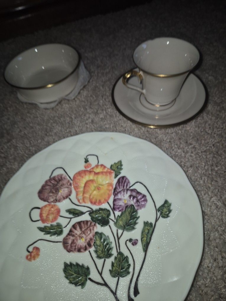 Lenox 12 Piece Set And Glasses