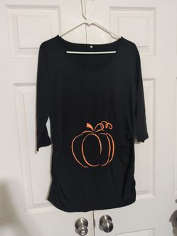 Women's maternity Halloween shirt