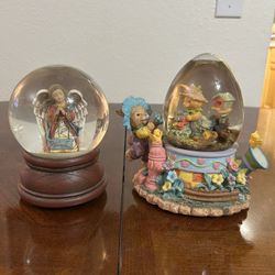 Snow Globes. 