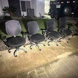 Office Chairs 25 Each 