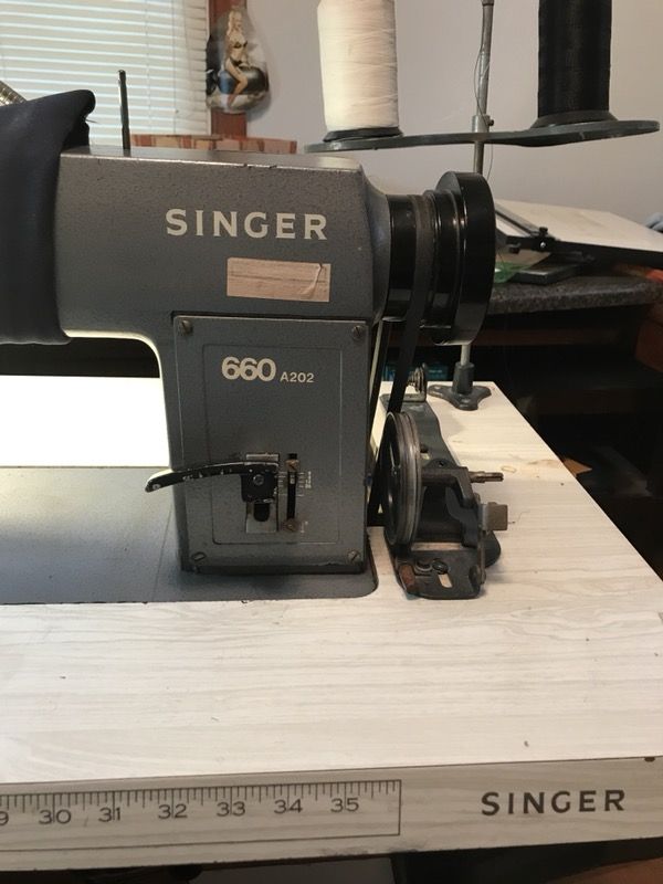 Singer sewing machine. 660a202 for Sale in Chesapeake, VA OfferUp