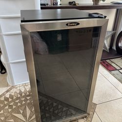 Danby 3.3 Cubic Ft Beverage Cooler Refrigerator Holds 128 Cans Model: DBC120BLS