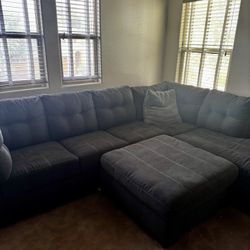 Large sectional Sofa With ottoman 