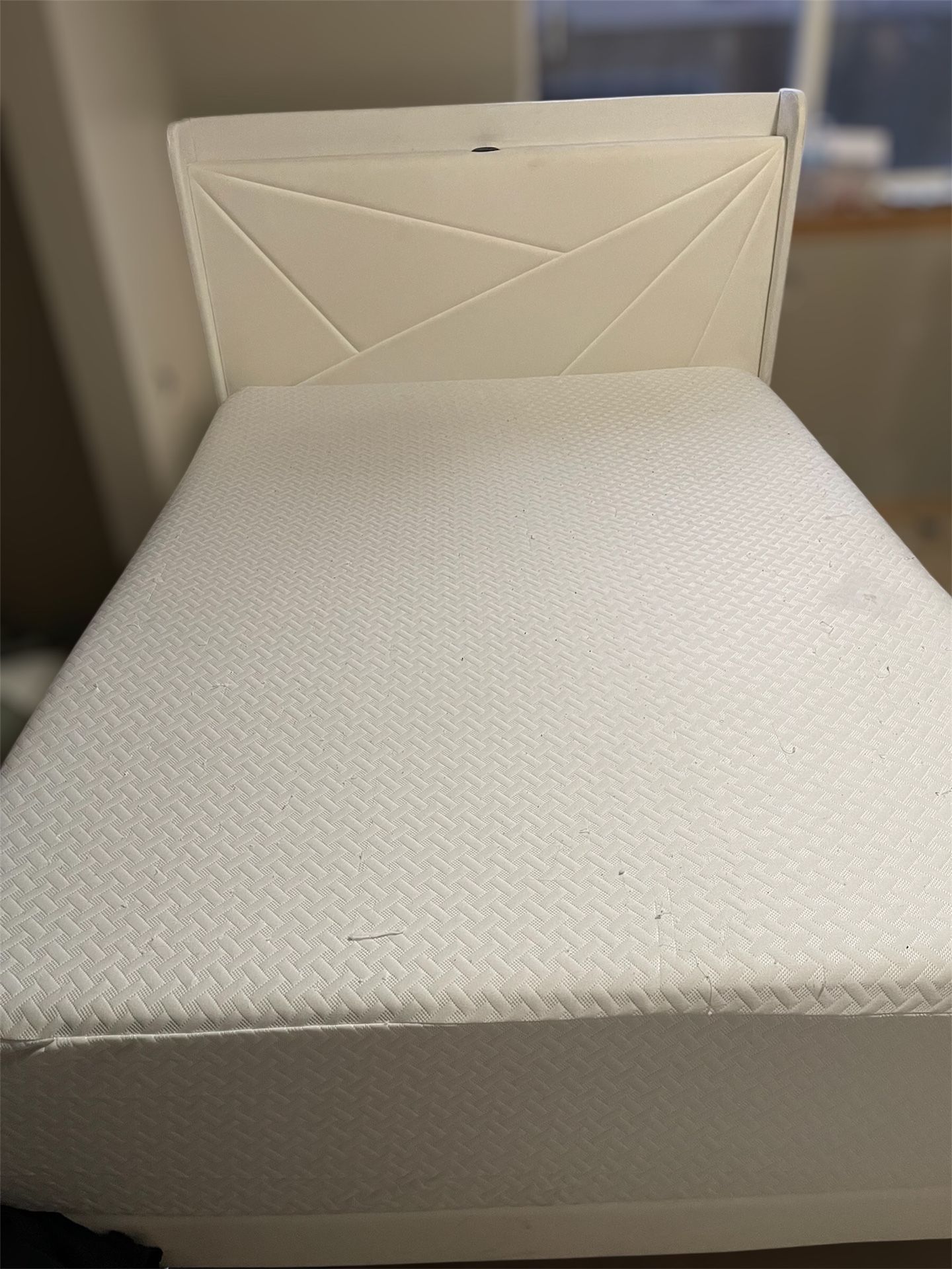 Full Memory Foam Bed And Frame