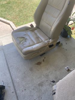 2009 Honda Accord driver side seat
