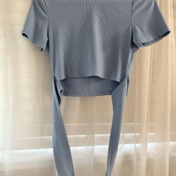 Crop top with criss cross belly