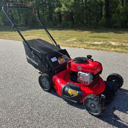 Craftsman 5.5HP 140cc Briggs & Stratton engine PUSH lawnmower