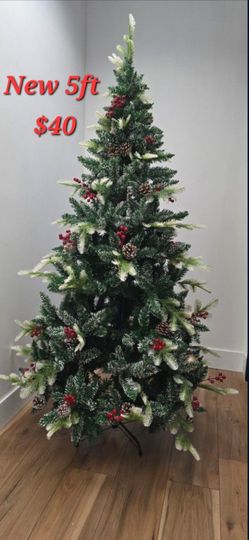 Brand New In Box 5ft Green Flocked White Artificial Christmas Tree With Pines & Berries  Includes Stand Arbol De Navidad Nuevo En Caja Xmas Tree Holid