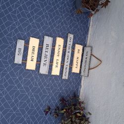 Motivation Sign large