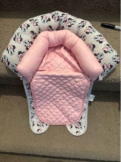 Newborn car seat insert