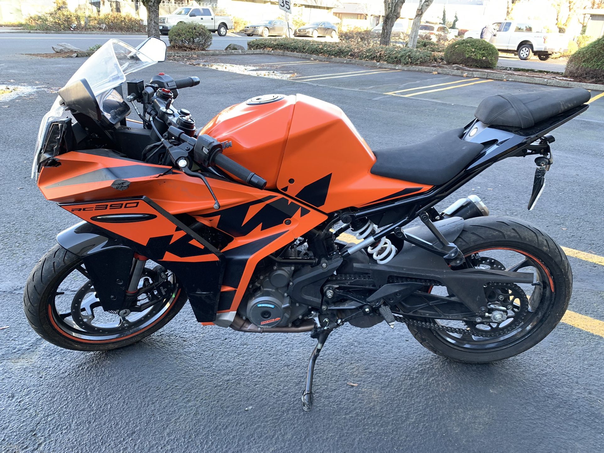 2022 KTM RC390
