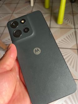 Motorola 2025 64gb tmobil and metro PCs