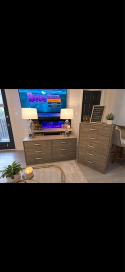 BRAND NEW Ashley Bedroom Set – 2 Dressers + NEW Headboard (In Box)