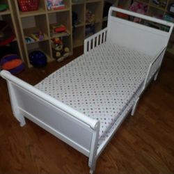 Wooden Toddler  Bed With Mattress 