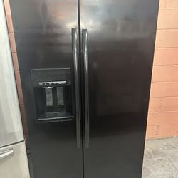Whirlpool Black Side By Side Refrigerator 