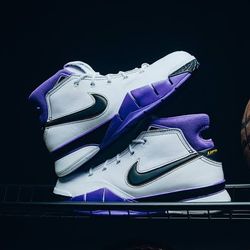 Nike Zoom Kobe 1 Protro '81 Points' M12.5