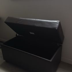 storage ottoman