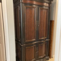 Armoire - Hooker Brand 