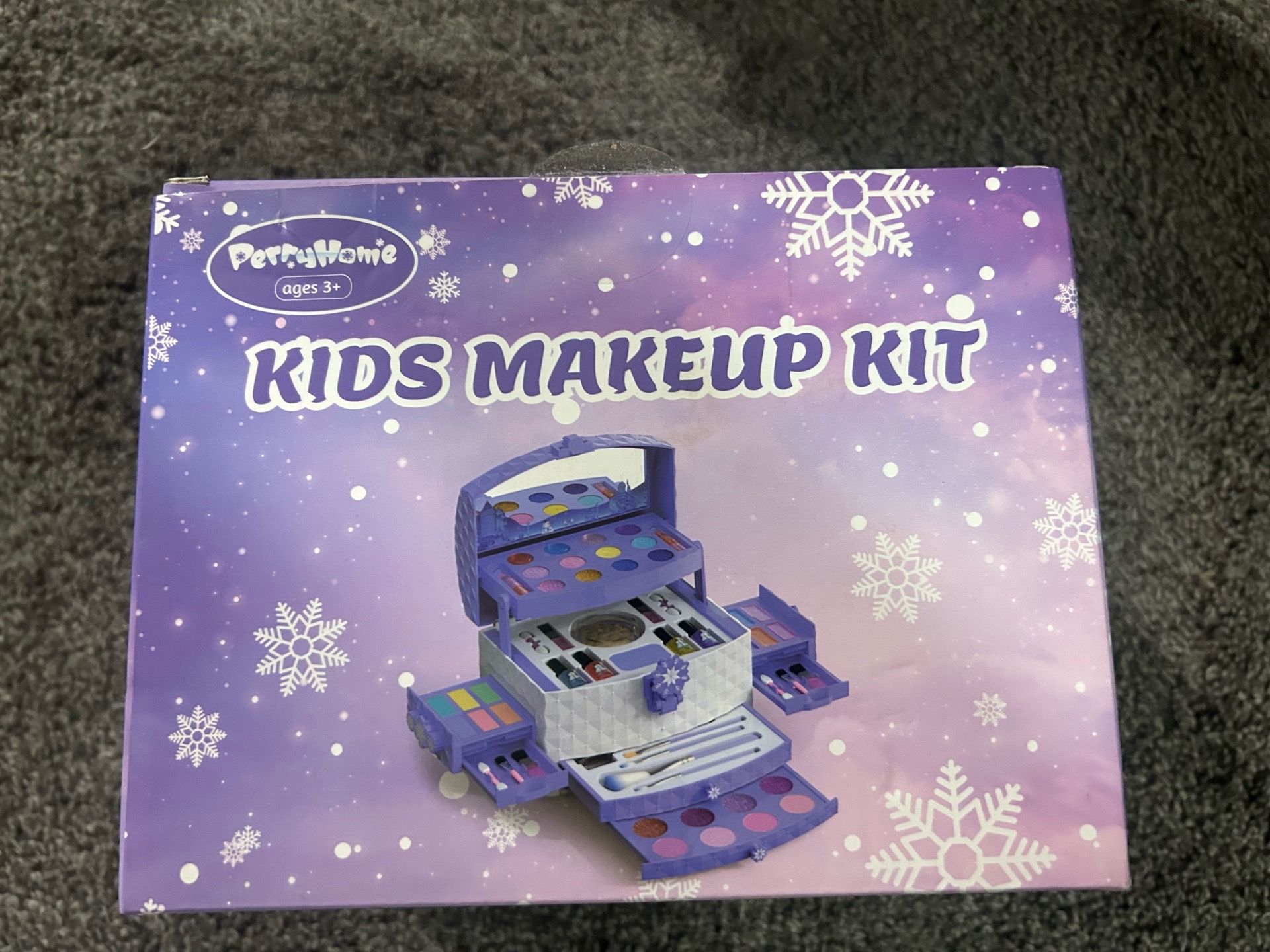 Kids makeup kit $20 OBO