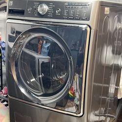 Kenmore elite washer. 