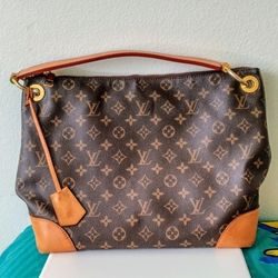 Louis Vuitton Women's Shoulder Bag