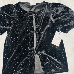 Elegant blouse 🖤🤵‍♀️