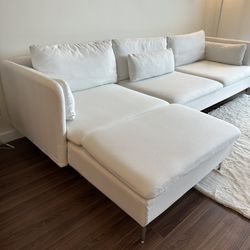 Sectional w/ Chaise (White)