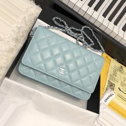 Elegant WOC: Chanel Edition Bag