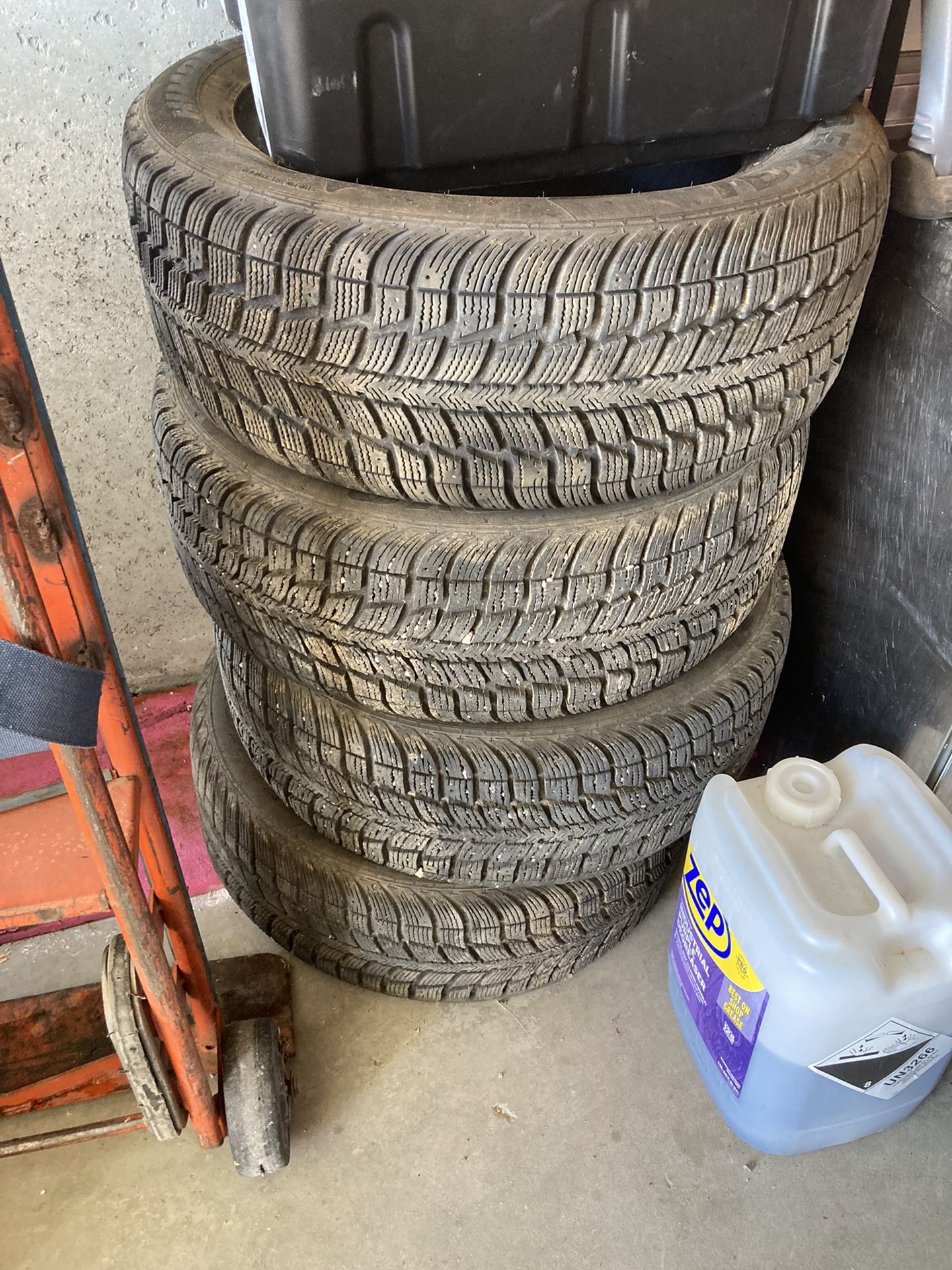 Tires 235/55R17