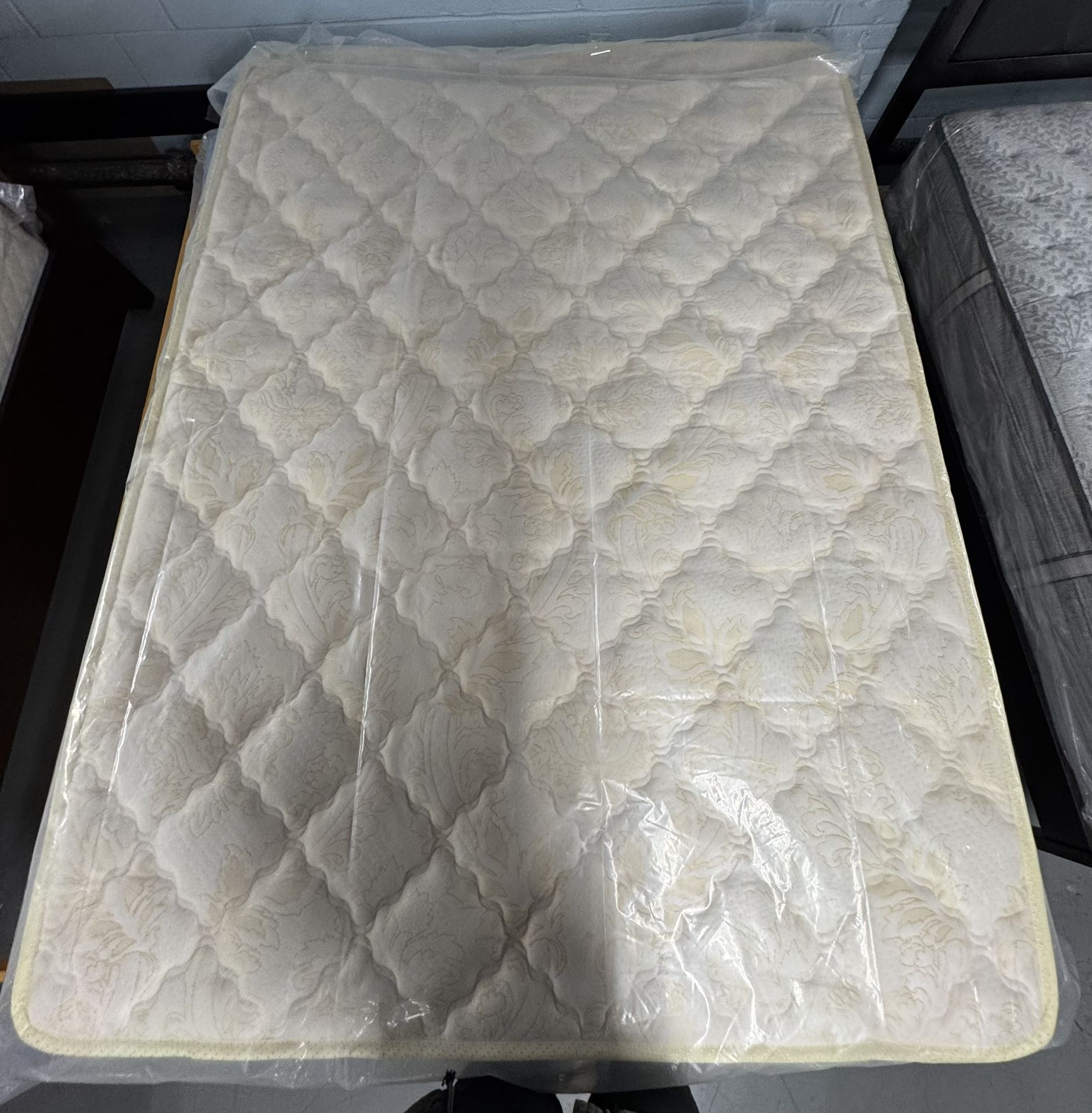 Yellow1 luxurious high quality bed mattress queen size