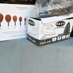 Plancha Y Brochas Junto 