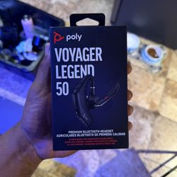 Poly Voyager Legend 50 UC - Headset - in-ear - Bluetooth - wireless - USB-C via Bluetooth adapter - black