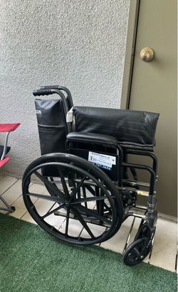 Wheelchair with foot rests