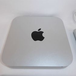 MAC MINI LATE 2014 WITH POWER CORD ONLY $200 FINAL PRICE READ DESCRIPTION AND SEE 👀 ALL PICTURES