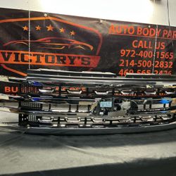 FORD F250 GRILLE OEM 2023-2025 