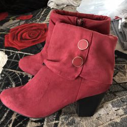 Boots Size9