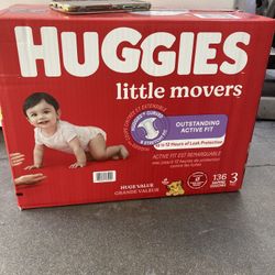 HUGGIES   SIZE    3      136     pañales