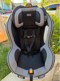 Chicco next fit zip car seat
