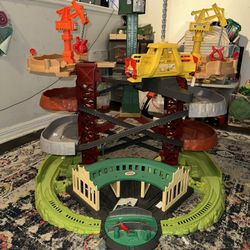 Thomas & Friends Trains & Cranes Super Tower Playset