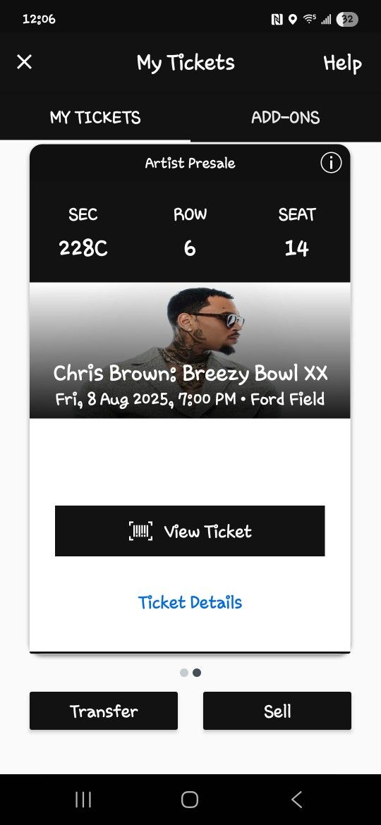 Chris Brown 8/8 NOT FREE READ DETAILS