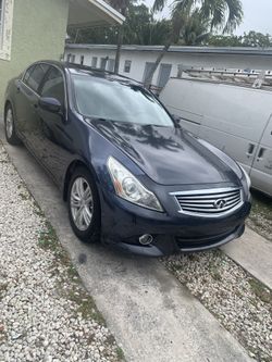 2011 Infiniti G25