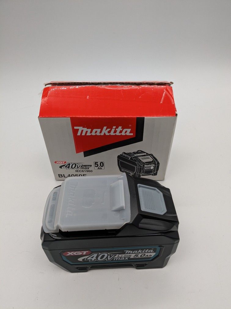Makita
40V max XGT 5.0Ah Battery (Mπ)