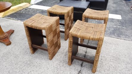 4 stools awesome