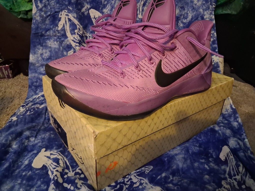 Kobe A.D PURPLE STARDUST