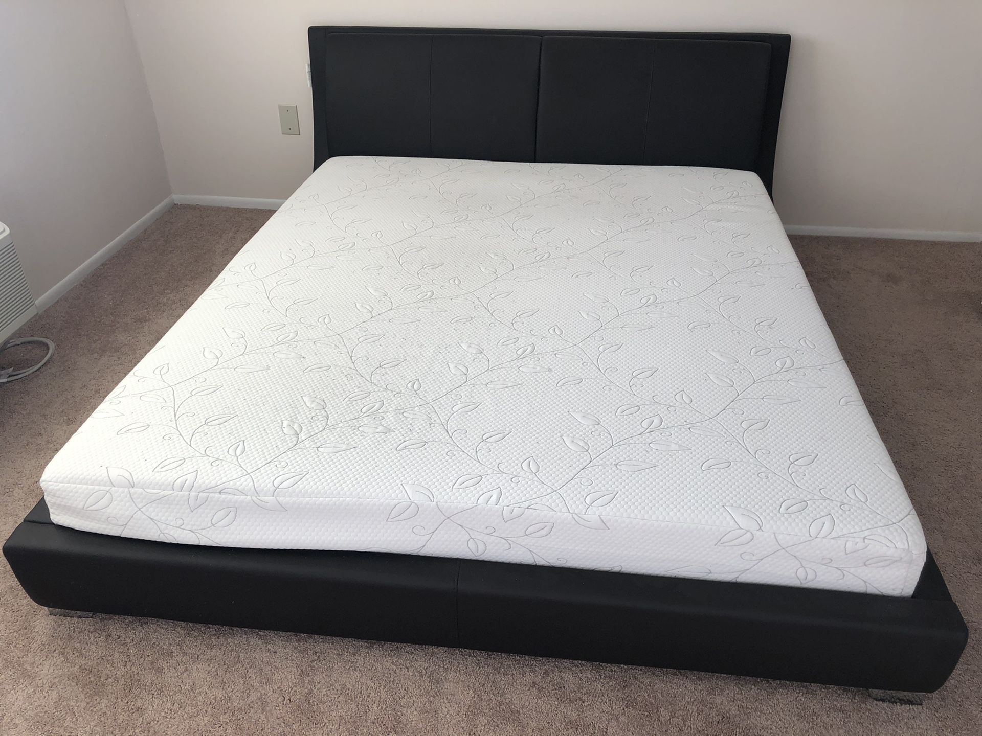 California king bed include Mattress