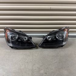Headlights Assembly Pair For 2005-2010 Honda Odyssey 3.5L Black Housing Headlamp